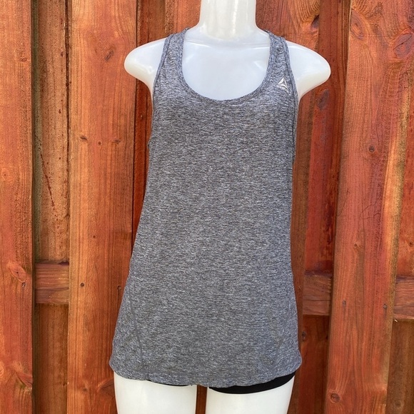 Reebok Tank Top Size M - Picture 1 of 8